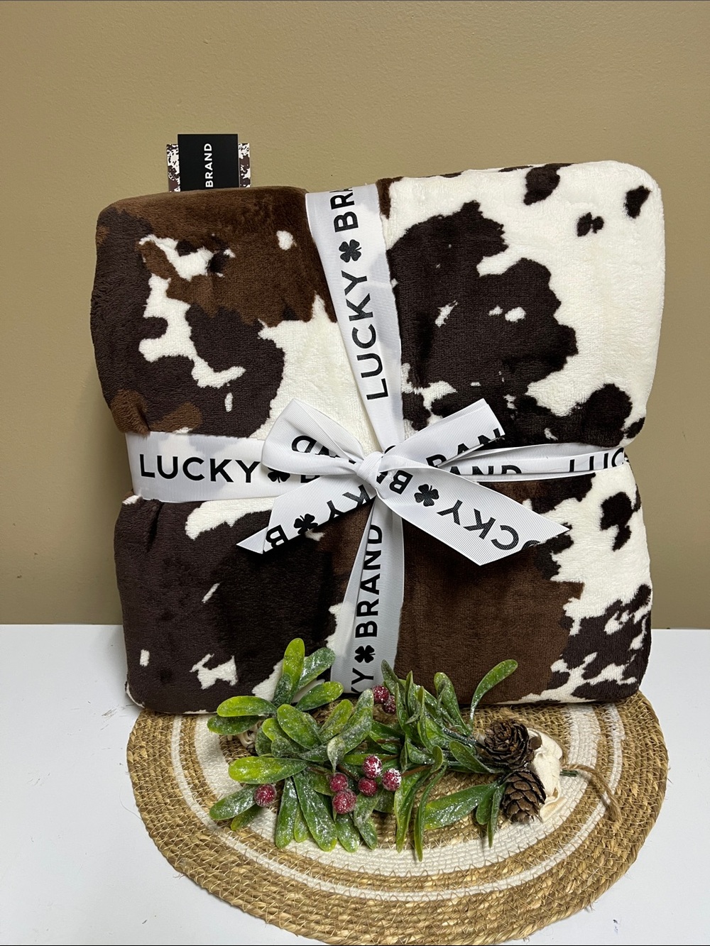 Lucky Brand Printed Plush Cow (Brown & White) Queen Blanket NWT